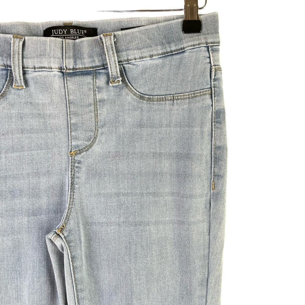 Judy‎ Blue Pull-On Skinny Fit Jeans in Light Blue Wash, Size 7/28 - Picture 5 of 10